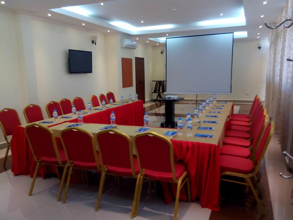קיגאלי Great Seasons Hotel מראה חיצוני תמונה
