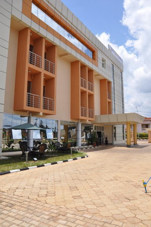 קיגאלי Great Seasons Hotel מראה חיצוני תמונה