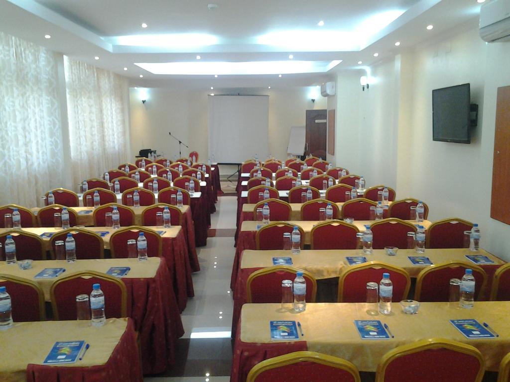קיגאלי Great Seasons Hotel מראה חיצוני תמונה