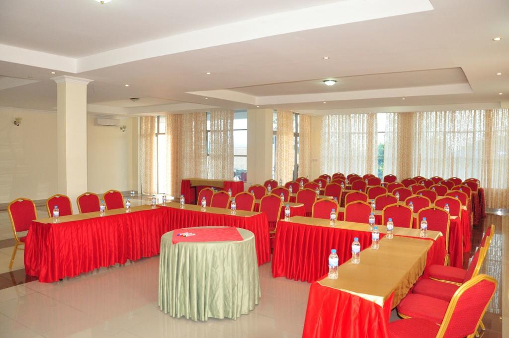 קיגאלי Great Seasons Hotel מראה חיצוני תמונה