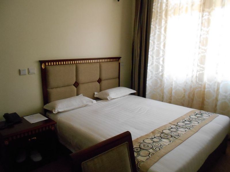 קיגאלי Great Seasons Hotel מראה חיצוני תמונה